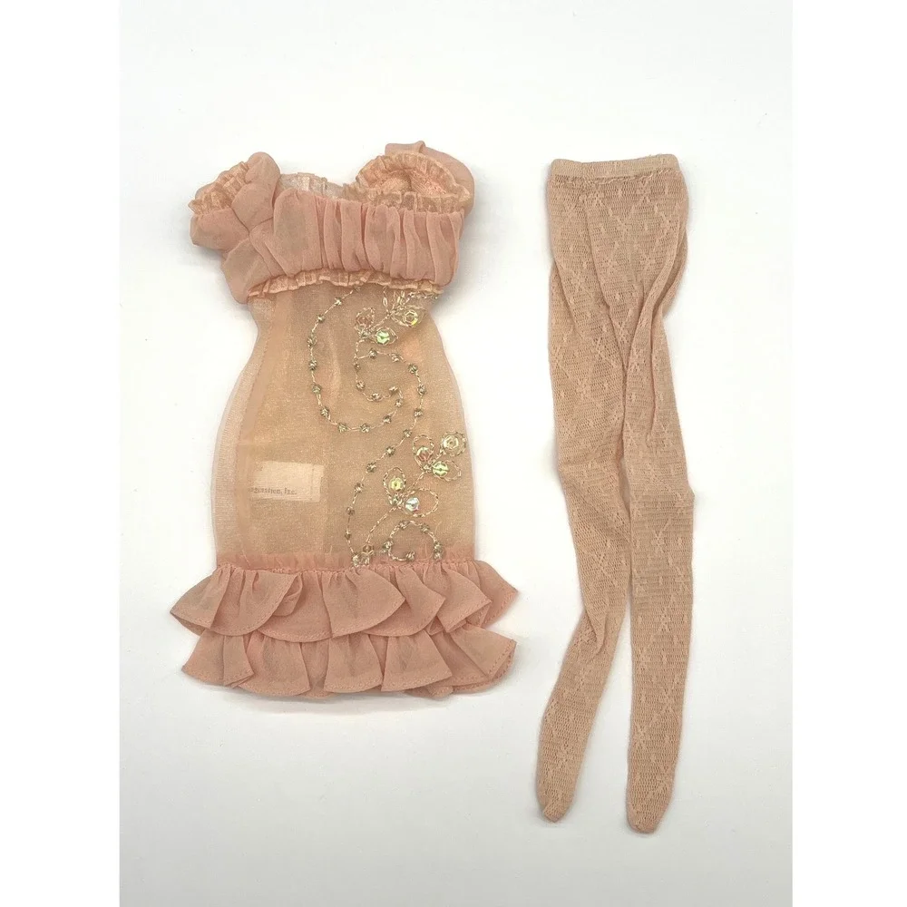 Tonner outfit was